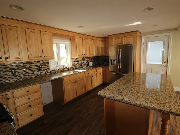 329 Bridge St — Photo 4