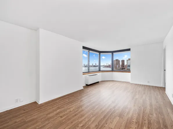 415 East 37th Street image 1 of 8