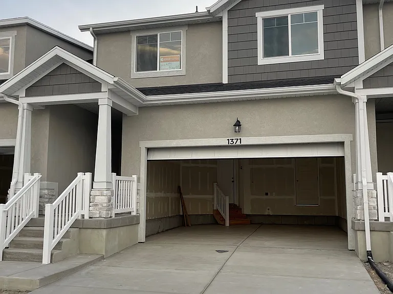 1371 N Sage Dr — Photo 1