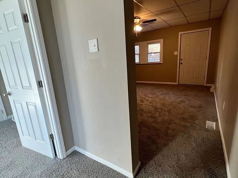 1328 Diana St — Photo 17