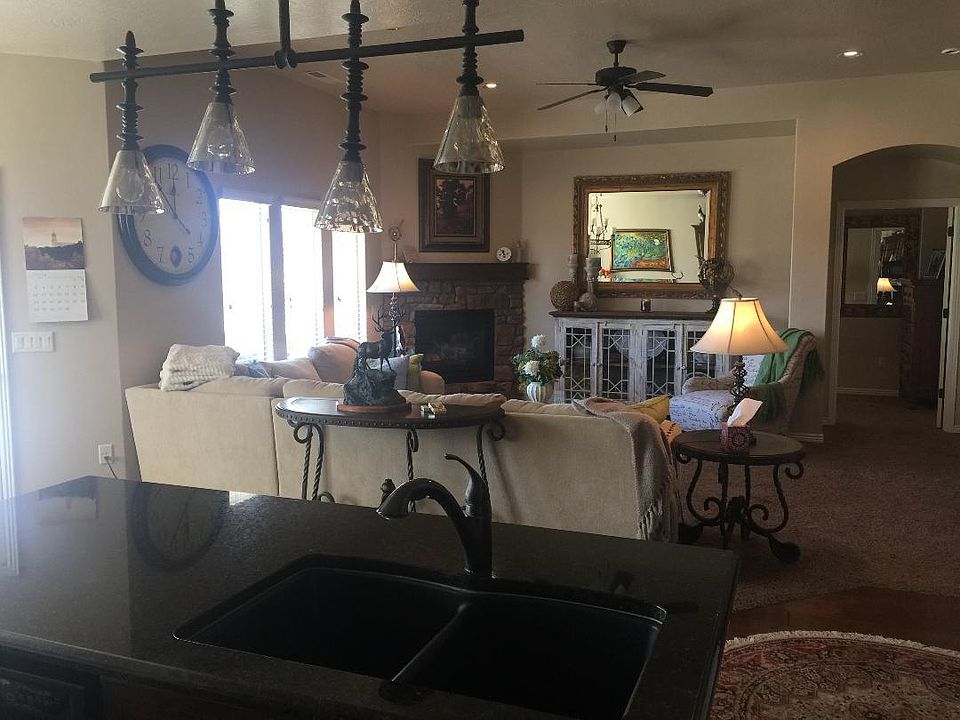 Kitchen to living room