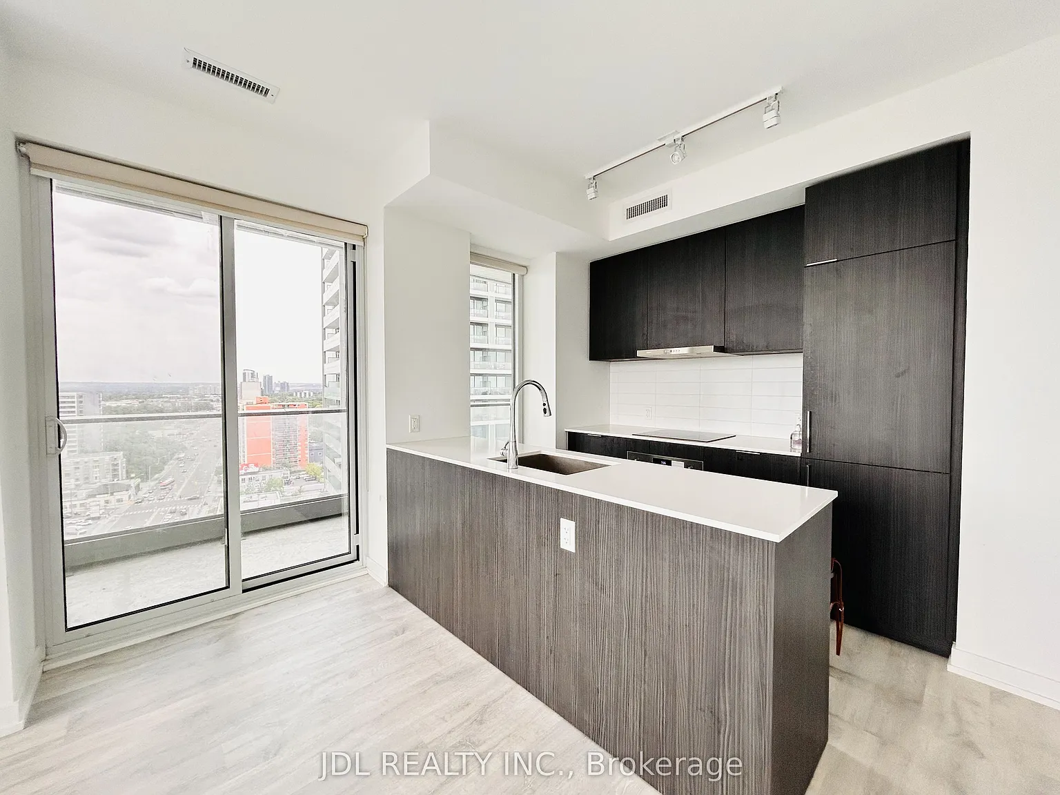 1 bed, $1,600 — Photo 4