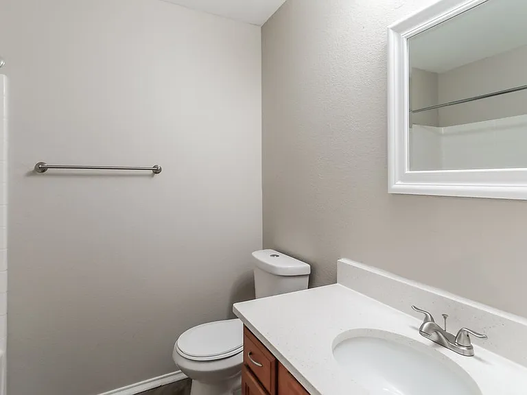 2945 Stockton St — Photo 15