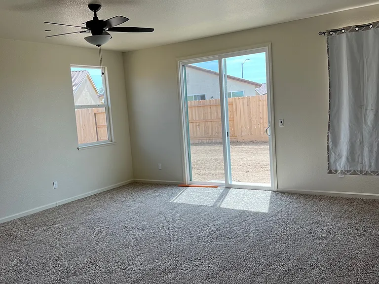 4565 Irma Dr — Photo 4