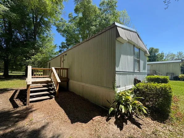 4888 Highway 71 Grn #D, Bascom, FL 32423