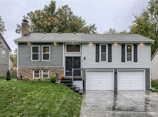 150 Nelson Cir, Olathe, KS 66061