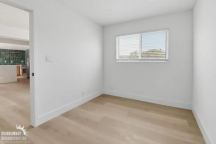 4822 Doliva Dr — Photo 12