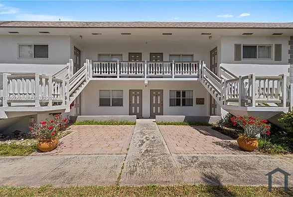 2 bed, 3413 sqft, $2,400 — Photo 3