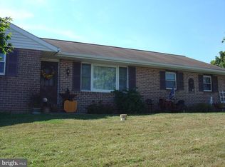 1436 E Newport Rd, Lititz, PA 17543