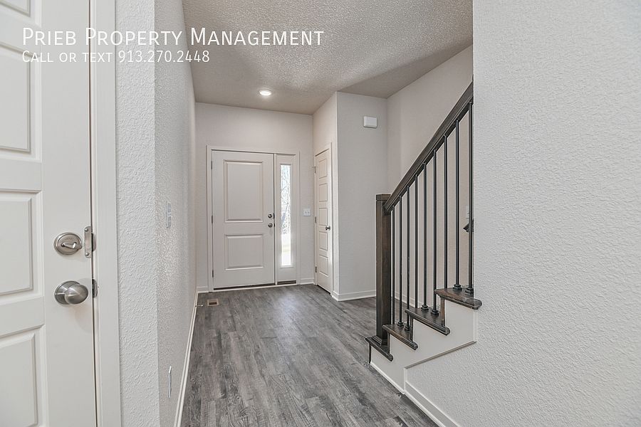 1st image of 3256 N 103rd Pl