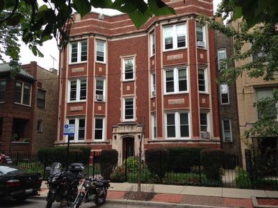 906 W Gunnison St #A, Chicago, IL, 60640