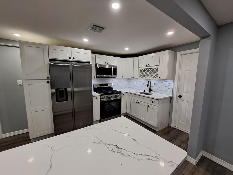 1st image of 553 5th Ave Floor 2