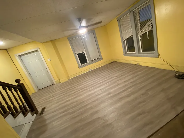 618 Poplar St #618 — Photo 6
