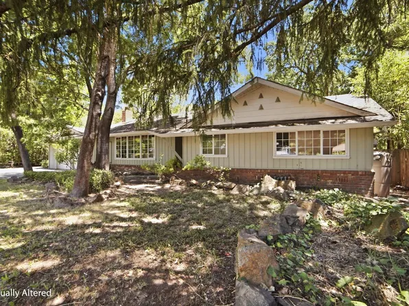 1768 Manor Drive, Santa Rosa, CA 95403