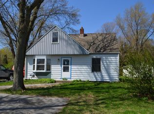 975 S Calhoun Rd, Brookfield, WI 53005