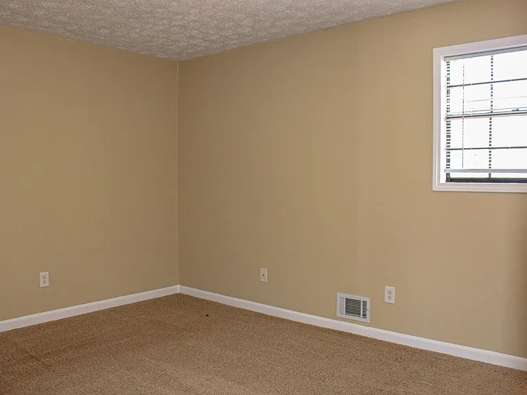 2968 Tara Woods Dr — Photo 18