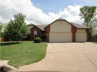 1903 E Shadow Cir, Wichita, KS 67219