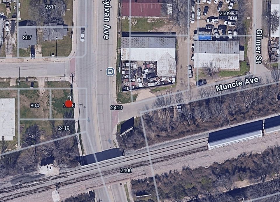 1st image of 2425 Sylvan Ave