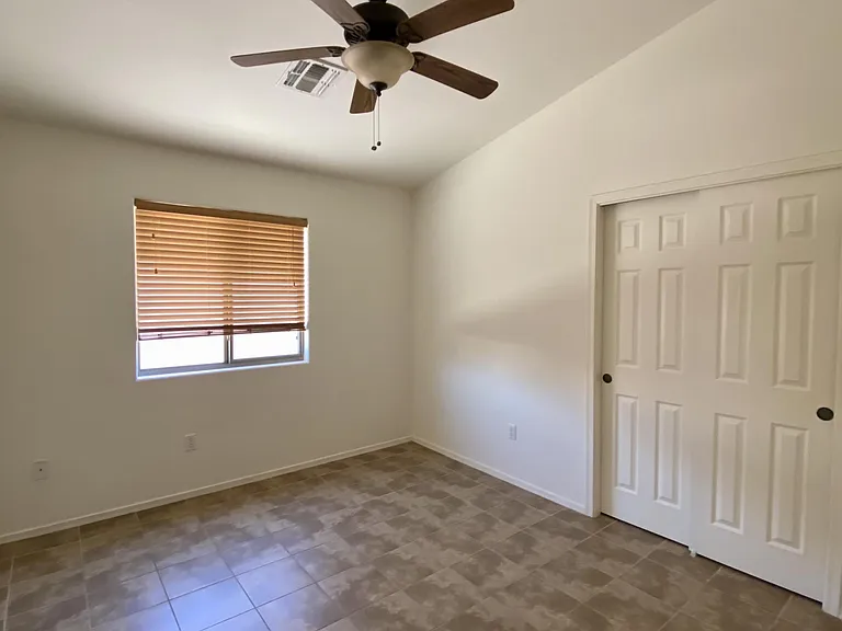 8771 N Finfrock Dr — Photo 11