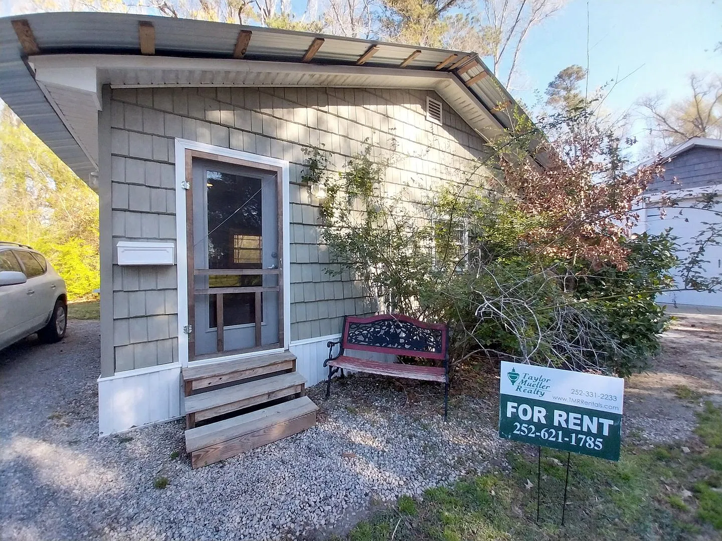 Cottage Apartment — Photo 1