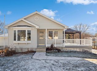 1716 Howard Ave, Waterloo, IA 50702