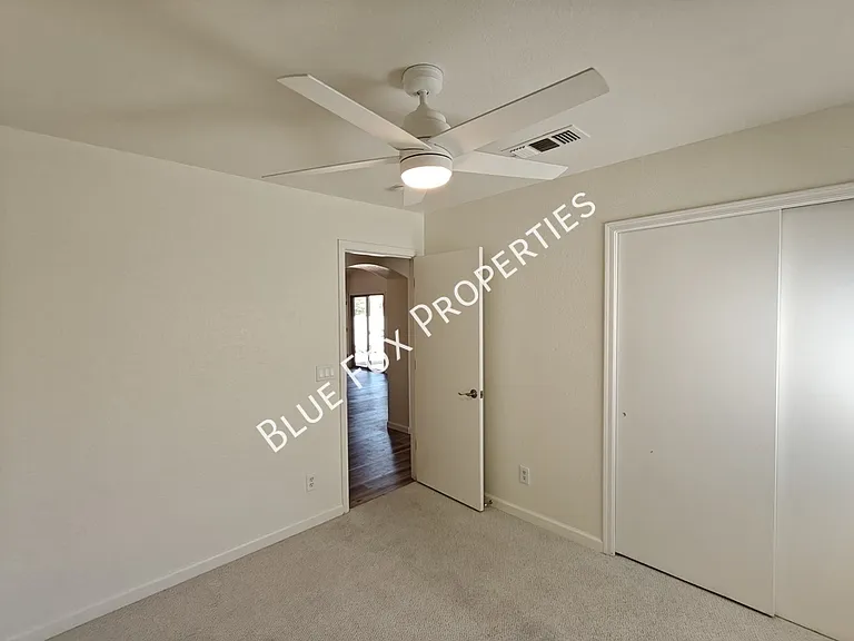 600 E River Walk Dr — Photo 20