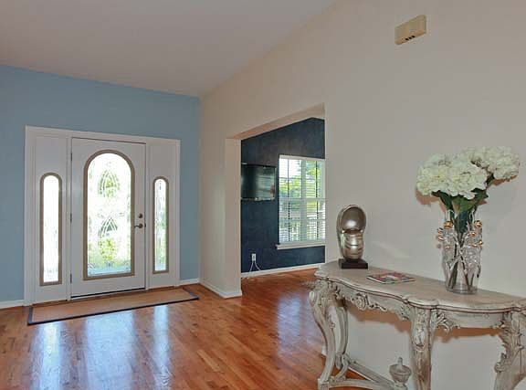 4th image of 71 Kettle Harbor Dr