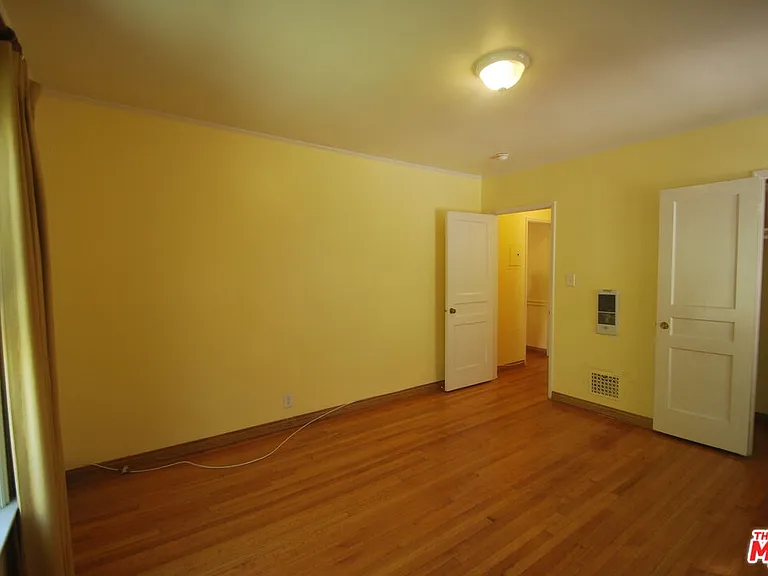 325 N Palm Dr #E — Photo 12