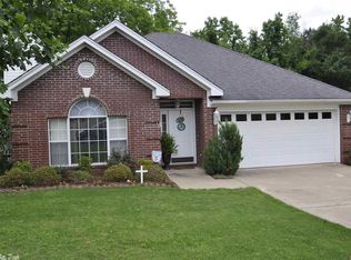 114 Madison Village Dr, Benton, AR 72015