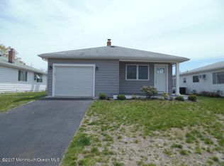 19 Marathon St, Toms River, NJ 08757
