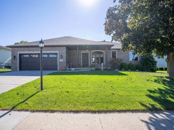 1105 Windsor Way, Washington, IL 61571