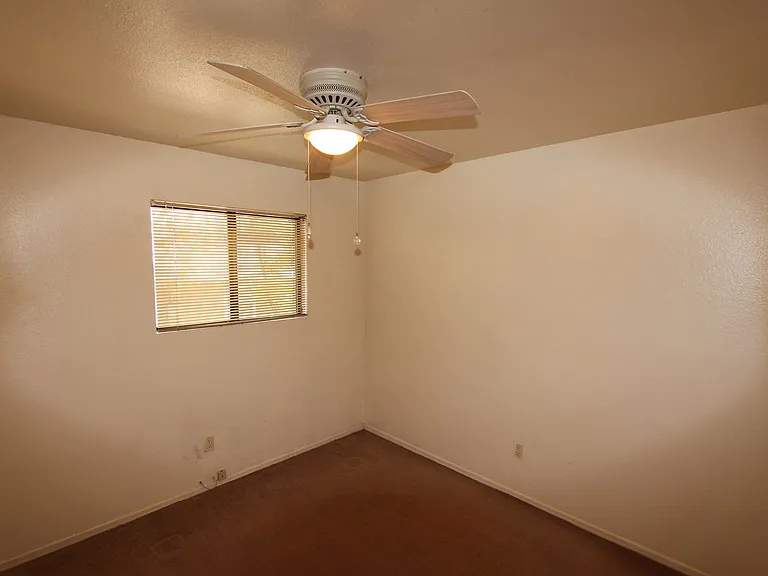 814 W Summit Ave — Photo 11