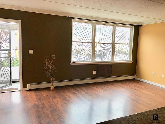 3rd image of 23 Noll St #1
