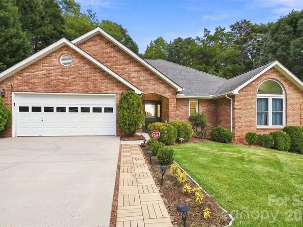 805 Isle Of Palms Ct, Fort Mill, SC 29708