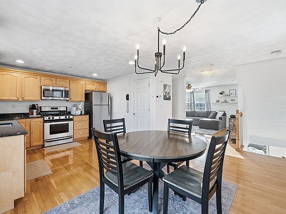 4th image of 81 Salem Rd Unit 74