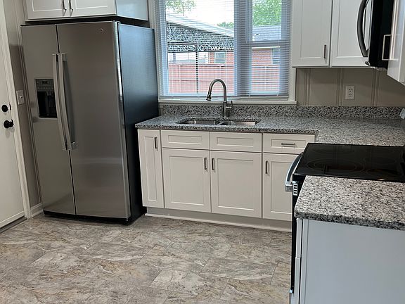 3rd image of 2637 Woodberry Dr