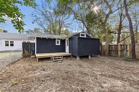 658 Shannon St — Photo 2