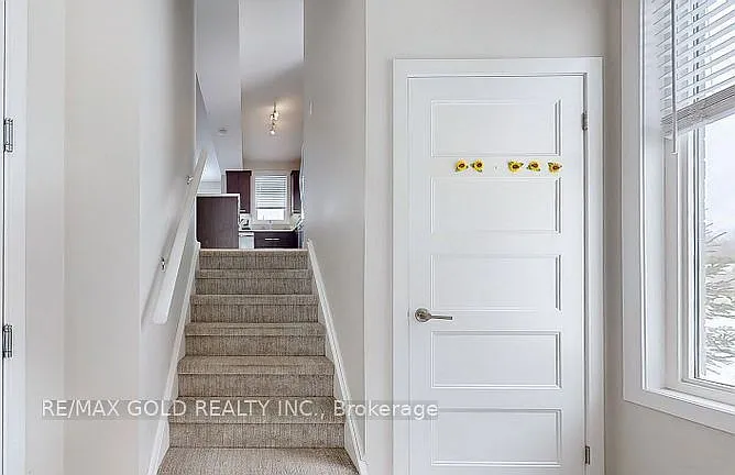 997 West Village Sq — Photo 17