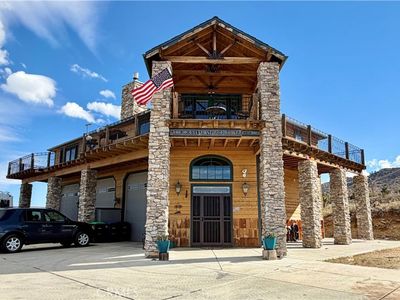 275 Canyon Rd, Pinon Hills, CA, 92372