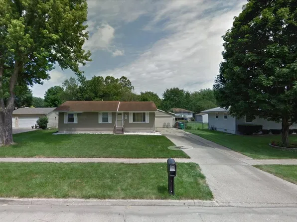 4409 71st Pl, Urbandale, IA 50322