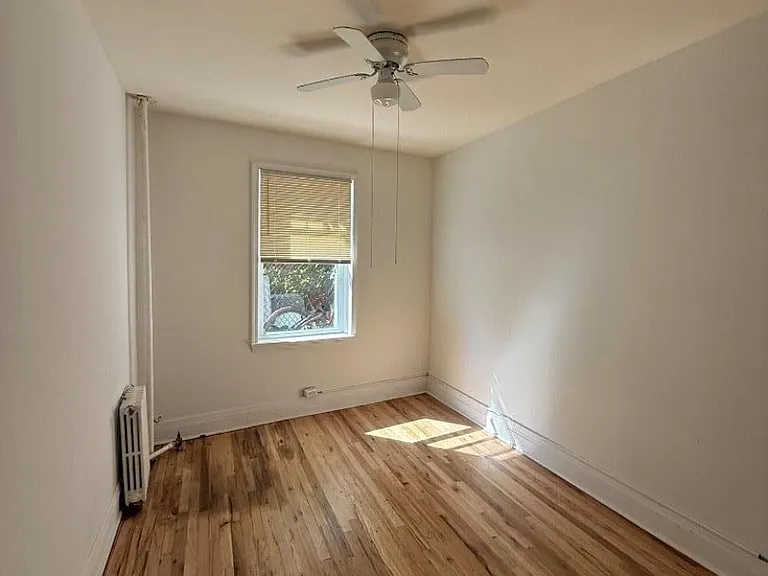 355 Lincoln Ave #1C — Photo 4