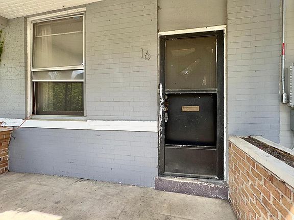 3rd image of 16 16th St NE