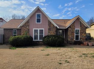 5303 Sunray Dr, Memphis, TN 38118