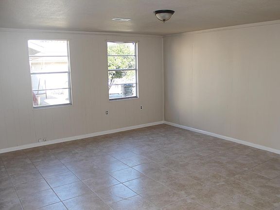 5th image of 2707 Lakebriar St