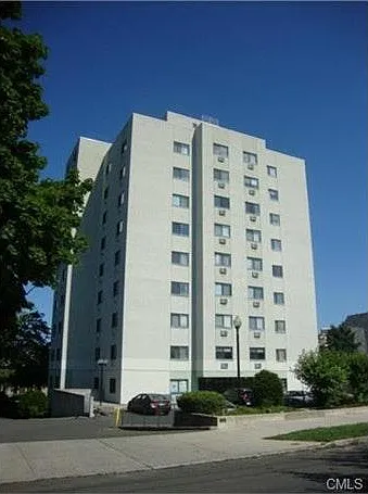 51 Schuyler Ave — Photo 1