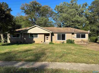 4103 Lakeview Dr NW, Huntsville, AL 35810