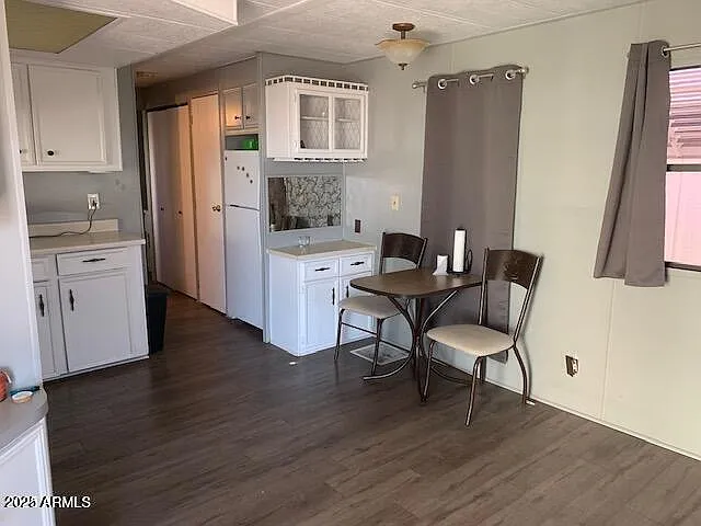 1 bed, 1.0 bath, 600 sqft, $1,050 — Photo 2