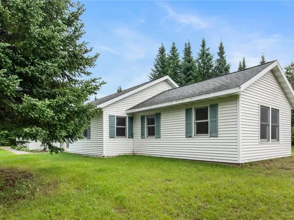 772 Horse Lake Lane, Dresser, WI 54009