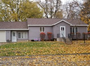 501 N Beech St, Forrest, IL 61741