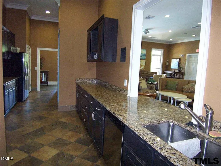 4001 Jockey Club Cir — Photo 20